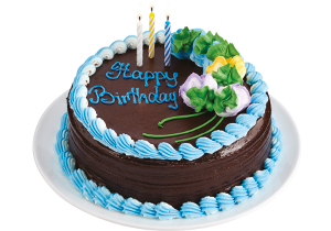 Gâteau de fête au chocolat fondant décoré pour la fête d'un garçon, occasion spéciale_1