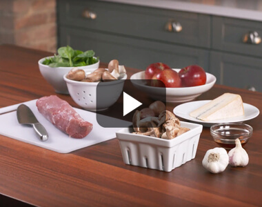 Pork tenderloin stuffed with apples and mushrooms