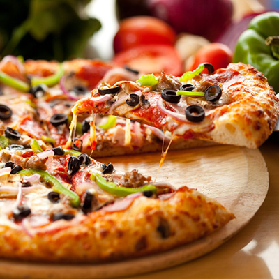 Pizza méditerranéenne aux légumes