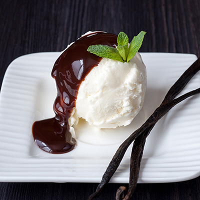 Vanilla, Coffee and Almond Ice-Cream Sauce