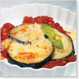 Aubergines parmigiana, sauce tomate et poivrons