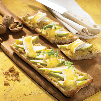 Ciabatta Baguette with Camembert and Pears