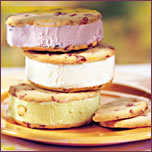 Biscuits de fantaisie au Cheddar fort et aux fruits