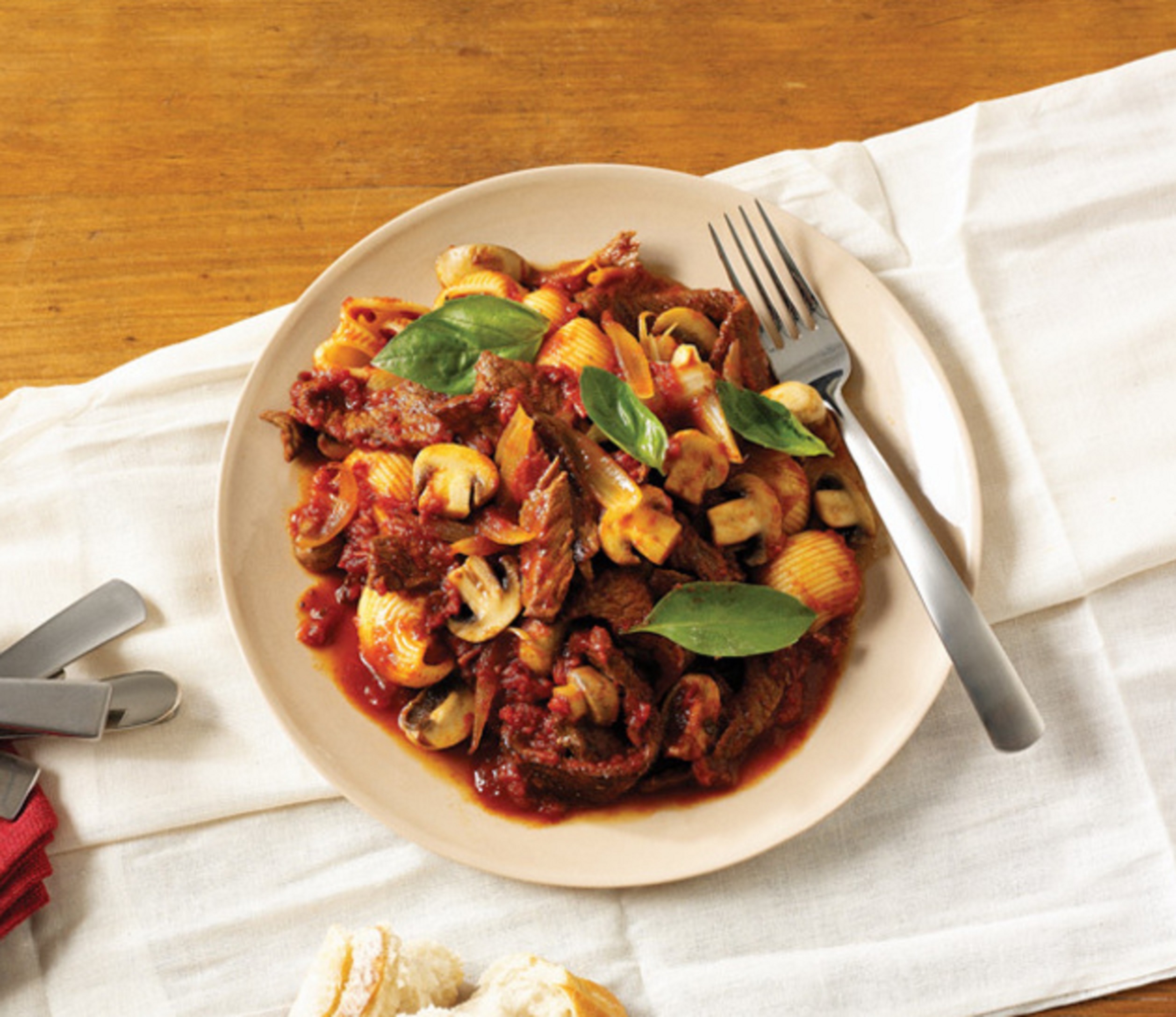 Braisé de boeuf, tomates et champignons