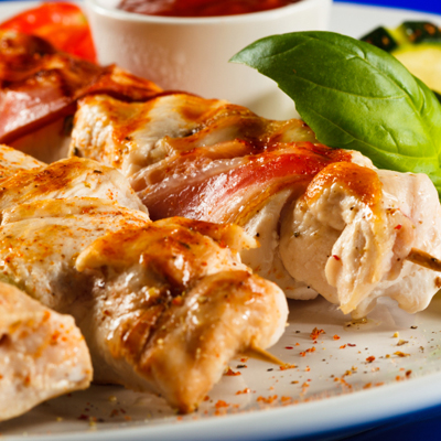 Turkey Kebabs with Garden-Style Sauce