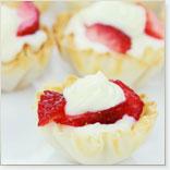 Strawberry Cups with Le Maria Chapdelaine Cheese