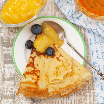 Crepes with Maple Syrup and Cinnamon Applesauce
