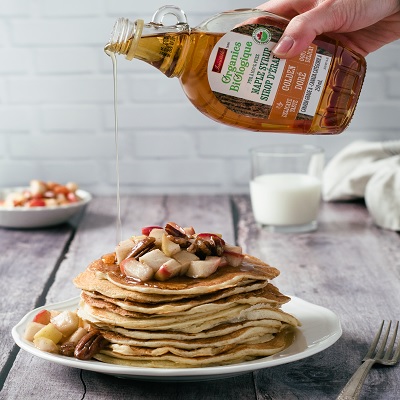 Crêpes protéinées et pommes caramélisées à l’érable
