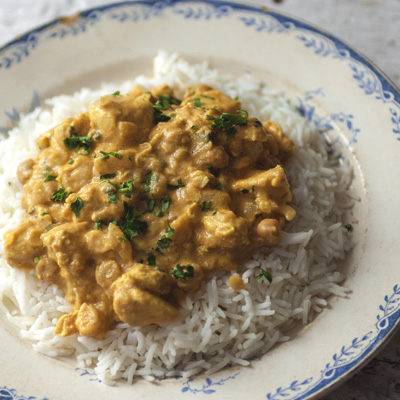 Chicken Curry with Peanuts and Chickpeas