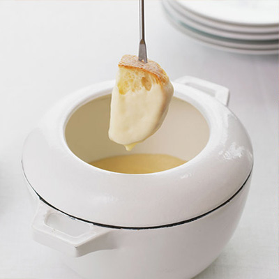 Cheddar-Beer Fondue