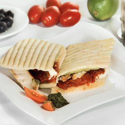 Allegretto Cheese Fougasse with Sun-Dried Tomato Pesto