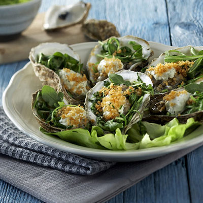 Huîtres farcies et salade de fines herbes