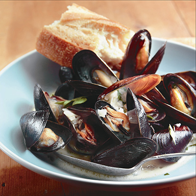 Mussels in Cream and White Wine Sauce