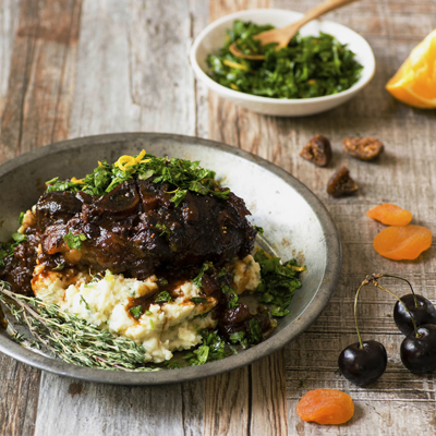 Osso bucco de porc, cerises, abricots et porto