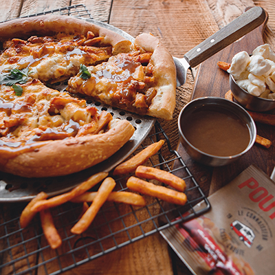 Pizza poutine Le Connaisseur