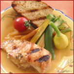Chicken Breasts with Honey and Sir Laurier d'Arthabaska Cheese Sauce