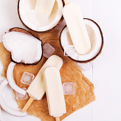 Popsicle lait de coco, miel et camomille