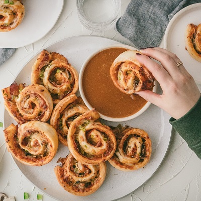 Pizza rolls