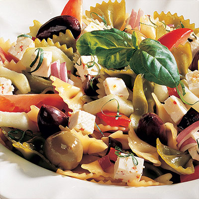 Pasta Salad with Vegetables and Fetos
