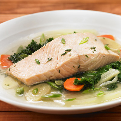 Saumon poché au fenouil et gingembre