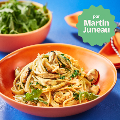 Spaghettis aux moules avec sauce crémeuse au gingembre et au curcuma