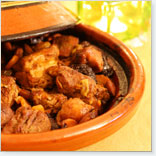 Tagine de lapin aux amandes et aux pruneaux