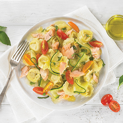 Tortellini au saumon, courgettes et agrumes