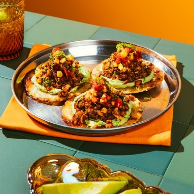 Tostadas végétarienne à la crème d'avocats du Mexique