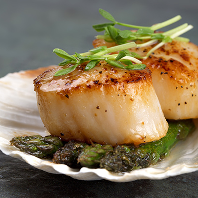 Saffron and Asparagus Sea Scallops